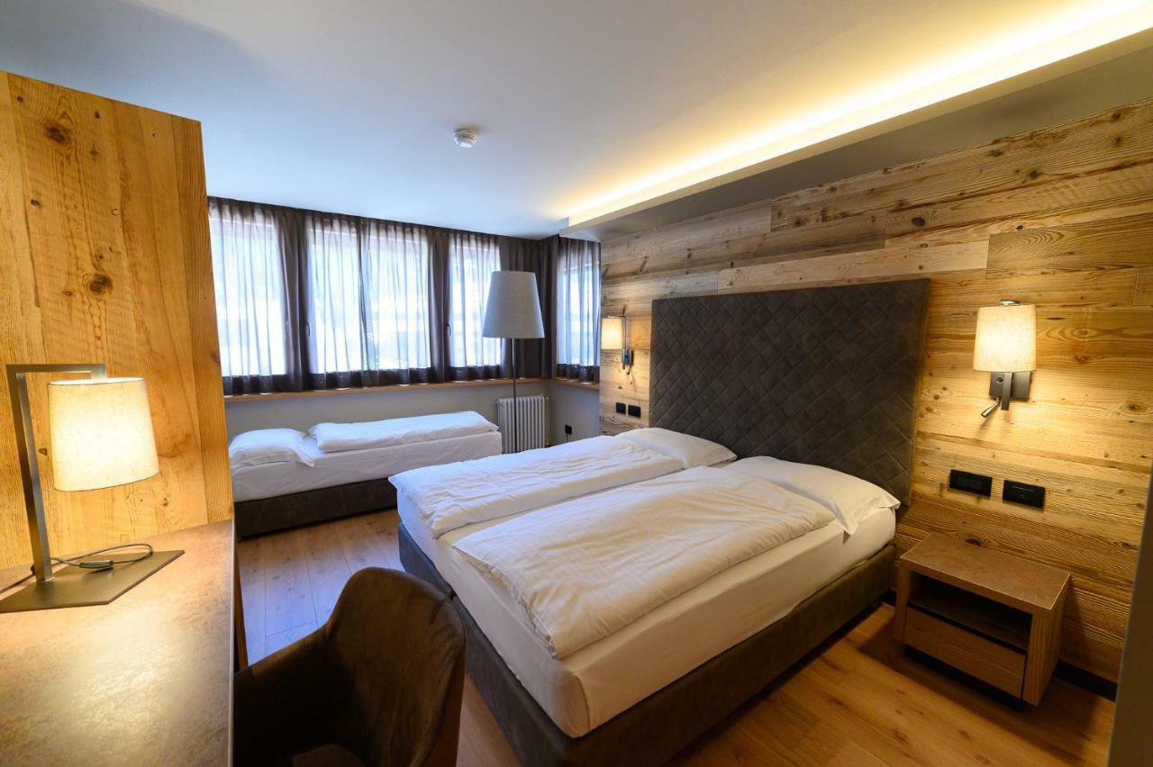 Hotel Crozzon Madonna di Campiglio Exterior photo