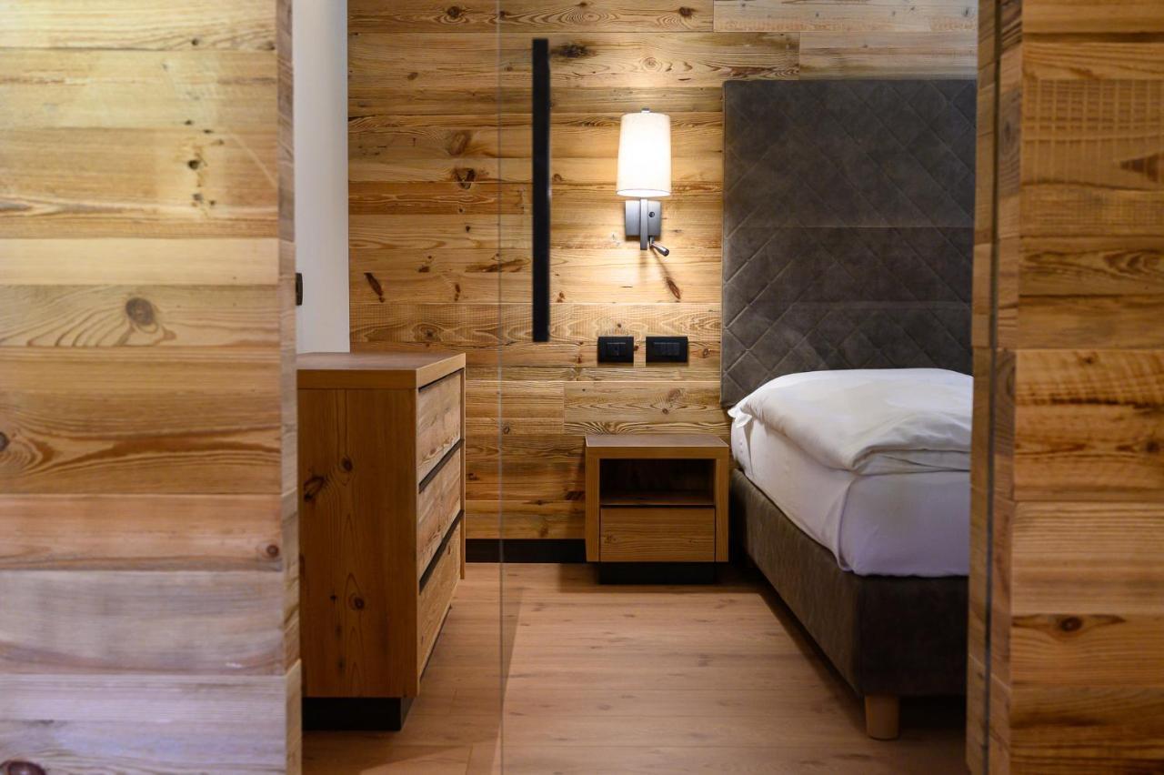 Hotel Crozzon Madonna di Campiglio Exterior photo